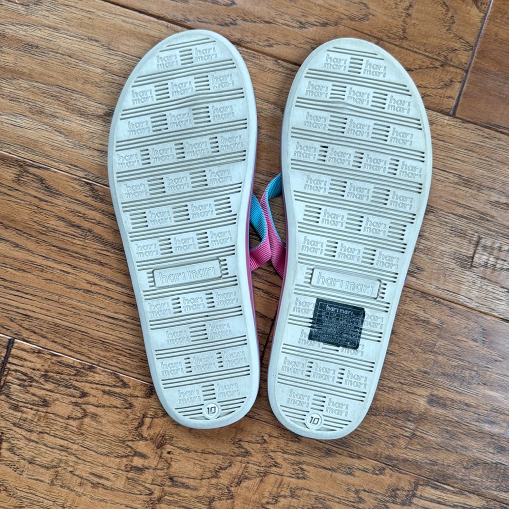 Hari Mari Dunes  Flip Flops - Picture 4 of 8